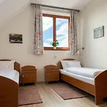 Alpesi Fogado Es Horgaszturisztikai Koezpont Gæstehus