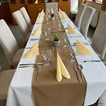 Alpesi Fogado Es Horgaszturisztikai Koezpont Gæstehus