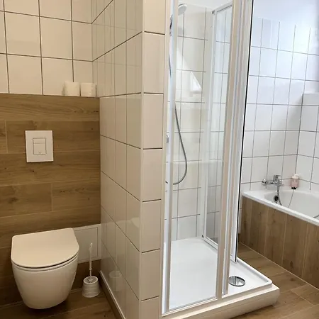 Alpesi Fogado Es Horgaszturisztikai Koezpont 3*
